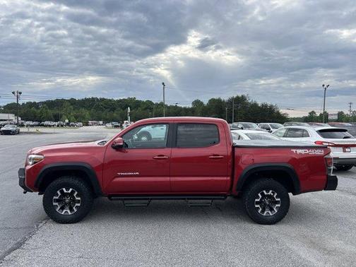 Barcelona Red Metallic 2017 Toyota Tacoma TRD Off Road