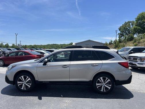 Tungsten Metallic 2019 Subaru Outback 2.5i Limited