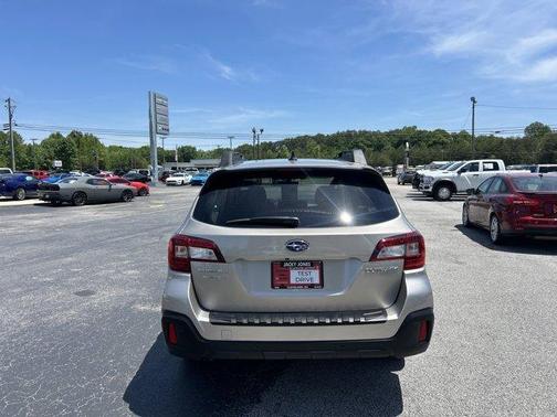 Tungsten Metallic 2019 Subaru Outback 2.5i Limited