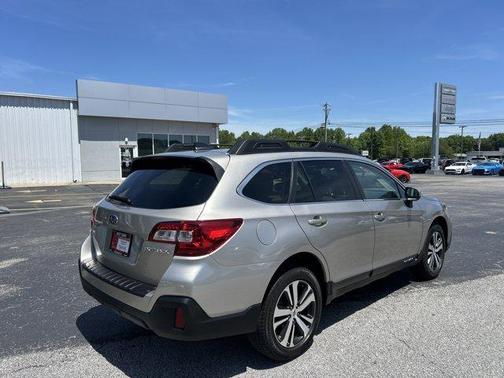 Tungsten Metallic 2019 Subaru Outback 2.5i Limited