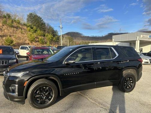 2023 Chevrolet Traverse LS