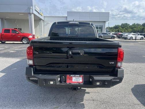 Midnight Black Metallic 2019 Toyota Tacoma TRD Sport