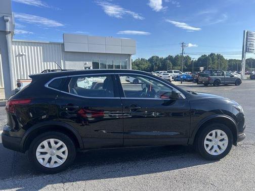 Magnetic Black 2018 Nissan Rogue Sport S