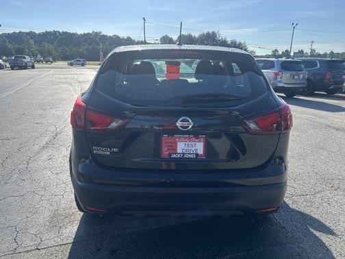 Magnetic Black 2018 Nissan Rogue Sport S
