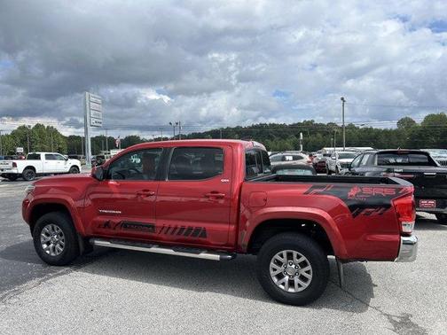 2016 Toyota Tacoma SR5