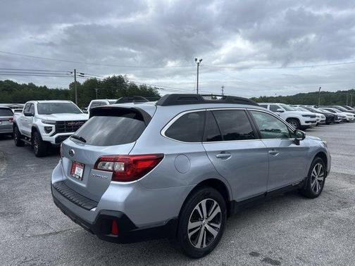 Ice Silver Metallic 2019 Subaru Outback 2.5i Limited