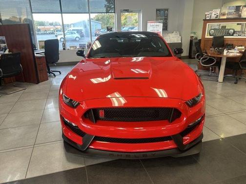 2018 Ford Shelby GT350 Base