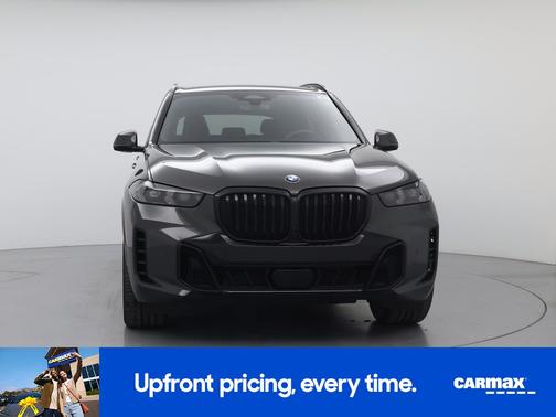 Gray 2024 BMW X5 xDrive40i