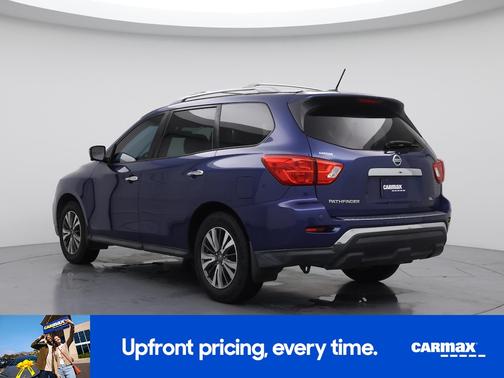 2017 Nissan Pathfinder SL