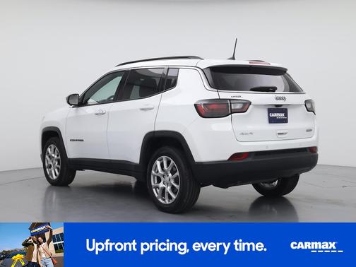White 2023 Jeep Compass Latitude Lux