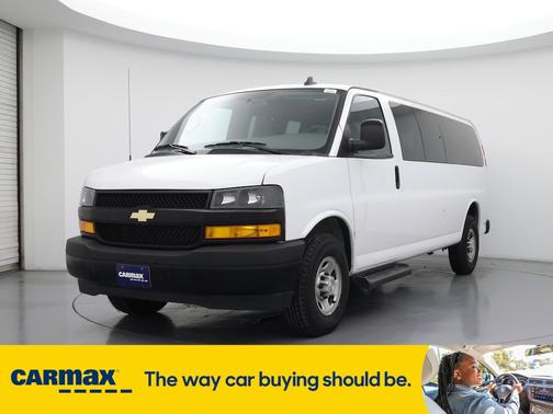 2022 Chevrolet Express 3500 LS