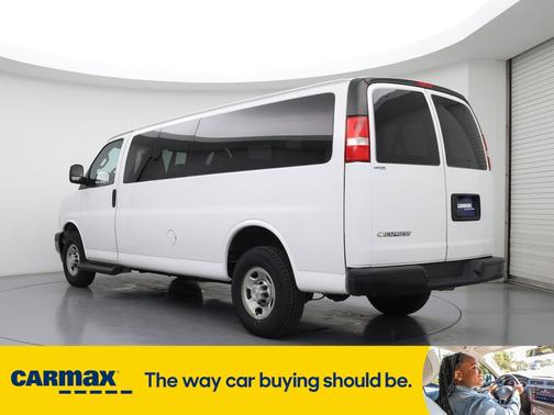 2022 Chevrolet Express 3500 LS
