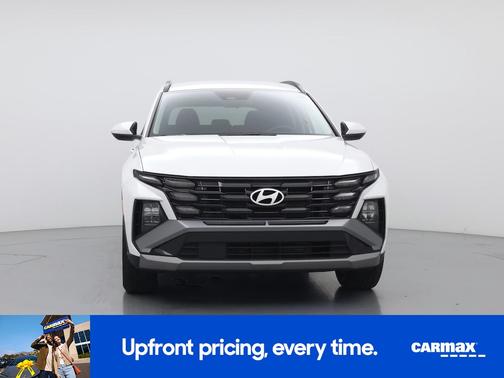 White 2025 Hyundai TUCSON SEL