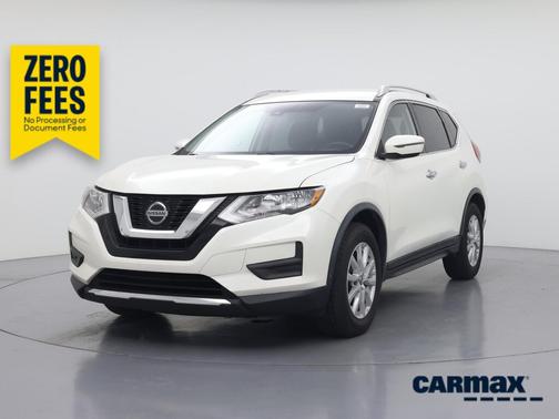 White 2019 Nissan Rogue SV
