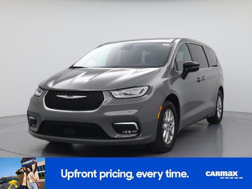 Gray 2025 Chrysler Pacifica Select