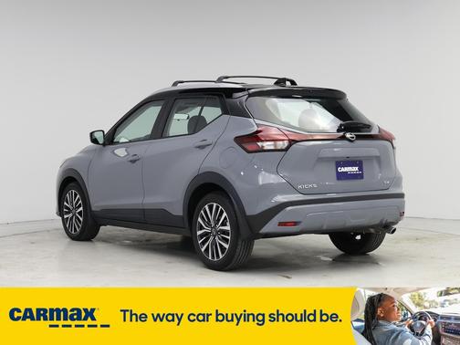2022 Nissan Kicks SV