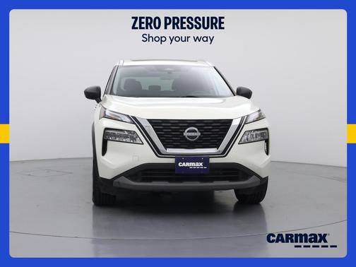 White 2023 Nissan Rogue SV