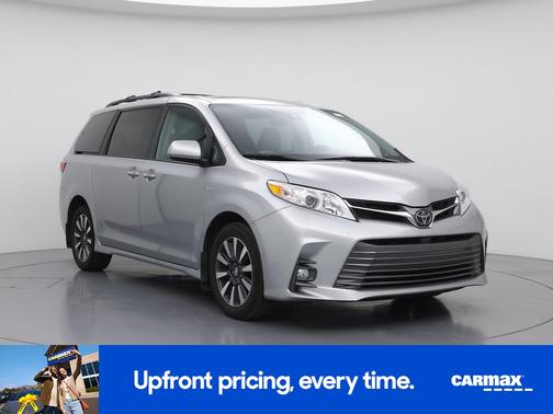 2020 Toyota Sienna XLE