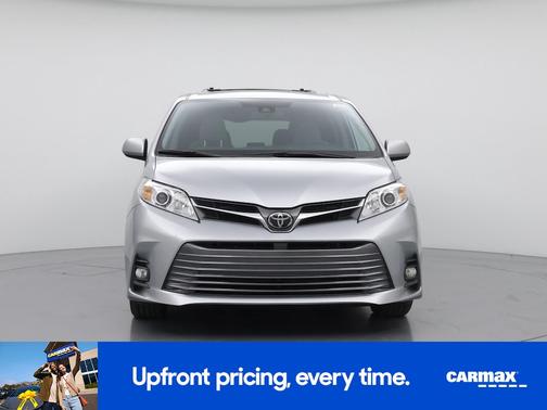 2020 Toyota Sienna XLE