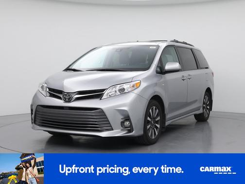 2020 Toyota Sienna XLE