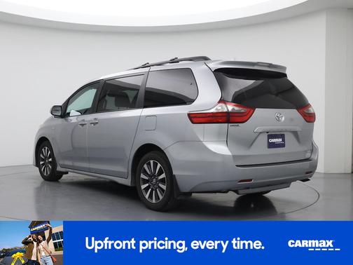 2020 Toyota Sienna XLE
