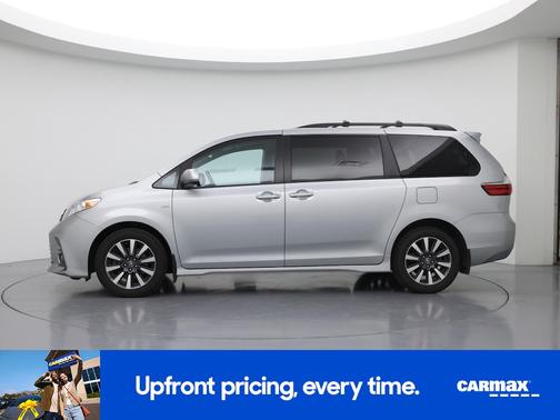 2020 Toyota Sienna XLE