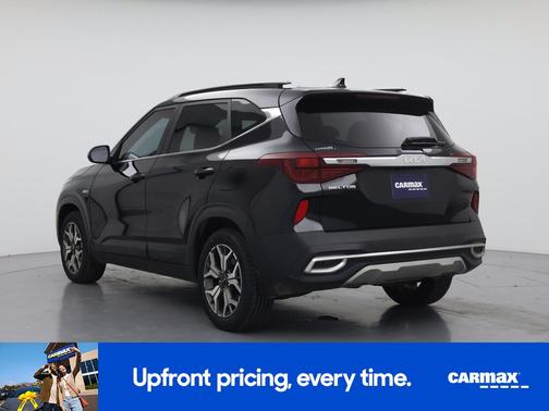 Black 2023 Kia Seltos EX
