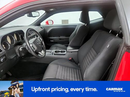 2014 Dodge Challenger SXT