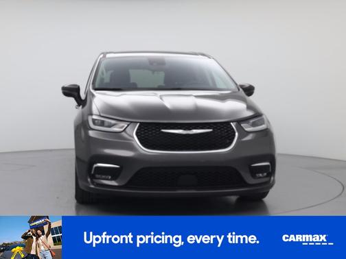 Gray 2023 Chrysler Pacifica Touring L