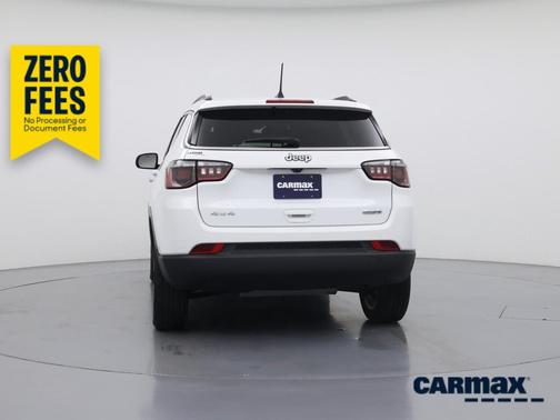 White 2022 Jeep Compass Latitude Lux