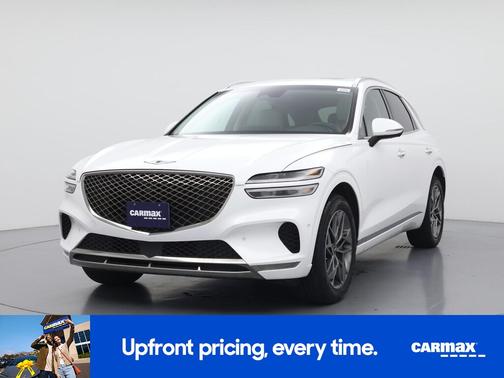 White 2023 Genesis GV70