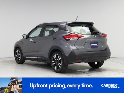 Gray 2019 Nissan Kicks SR