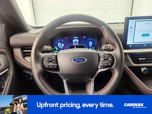 White 2025 Ford Explorer ST-Line