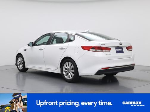 White 2017 Kia Optima LX