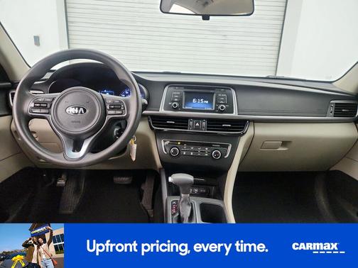 White 2017 Kia Optima LX