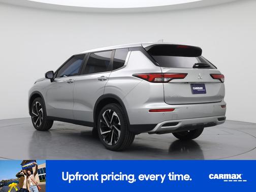 2023 Mitsubishi Outlander SE