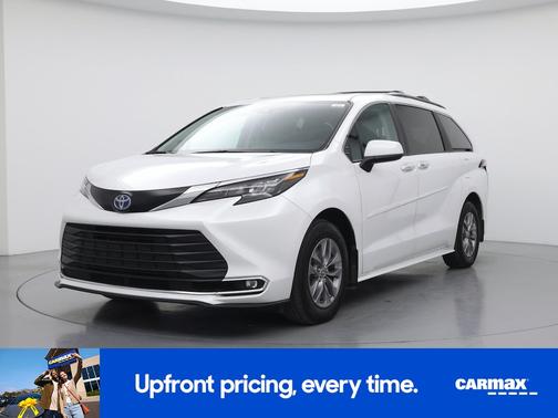 2024 Toyota Sienna XLE