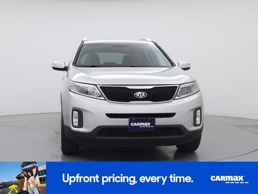 Silver 2015 Kia Sorento LX