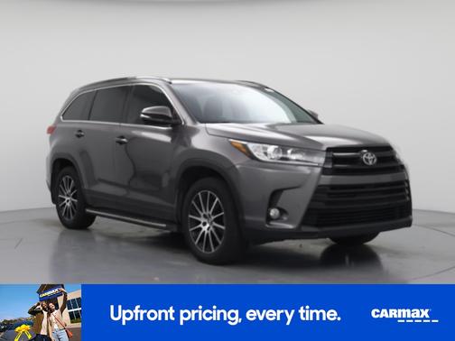 2017 Toyota Highlander SE