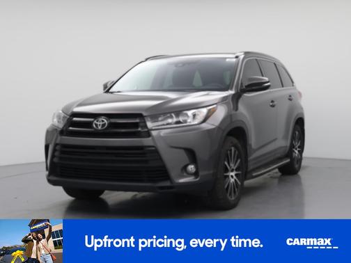 2017 Toyota Highlander SE