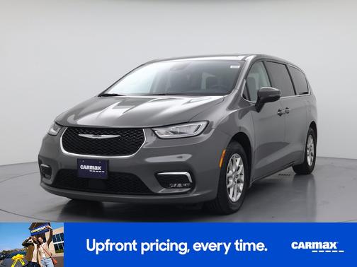 Gray 2023 Chrysler Pacifica Touring L