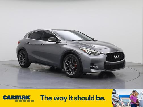 2017 INFINITI QX30 Sport