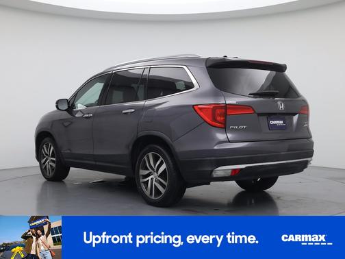 Gray 2017 Honda Pilot Touring