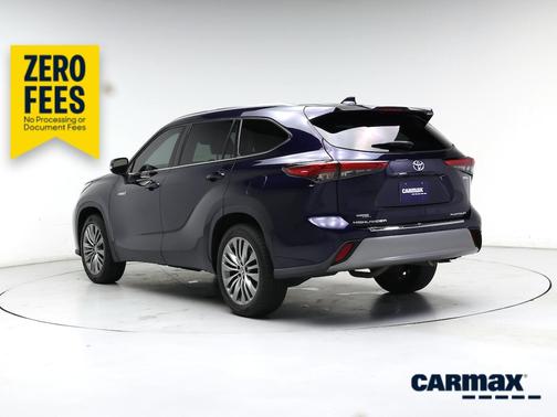 Blue 2021 Toyota Highlander Hybrid Platinum
