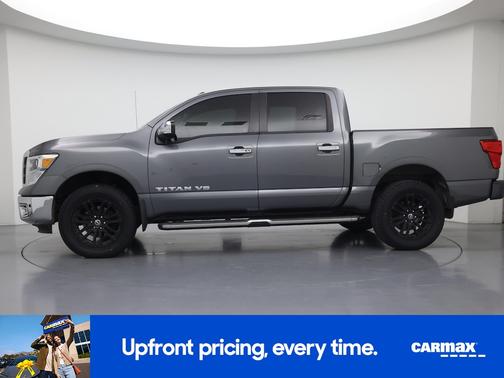 Gray 2018 Nissan Titan SL