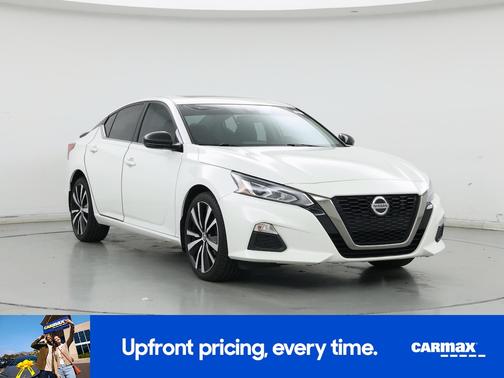 White 2021 Nissan Altima SR