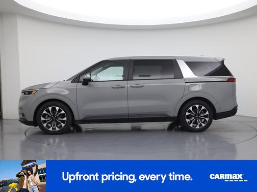 Silver 2024 Kia Carnival EX