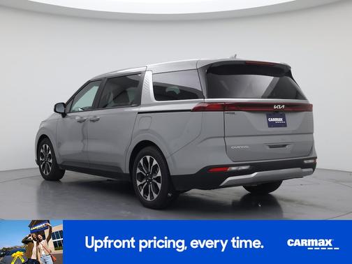 Silver 2024 Kia Carnival EX
