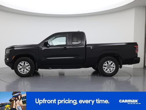 Black 2024 Nissan Frontier SV