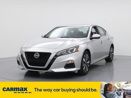 2022 Nissan Altima SV